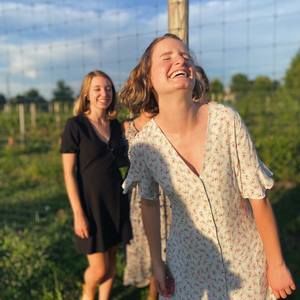 Meet your Posher, Nicole